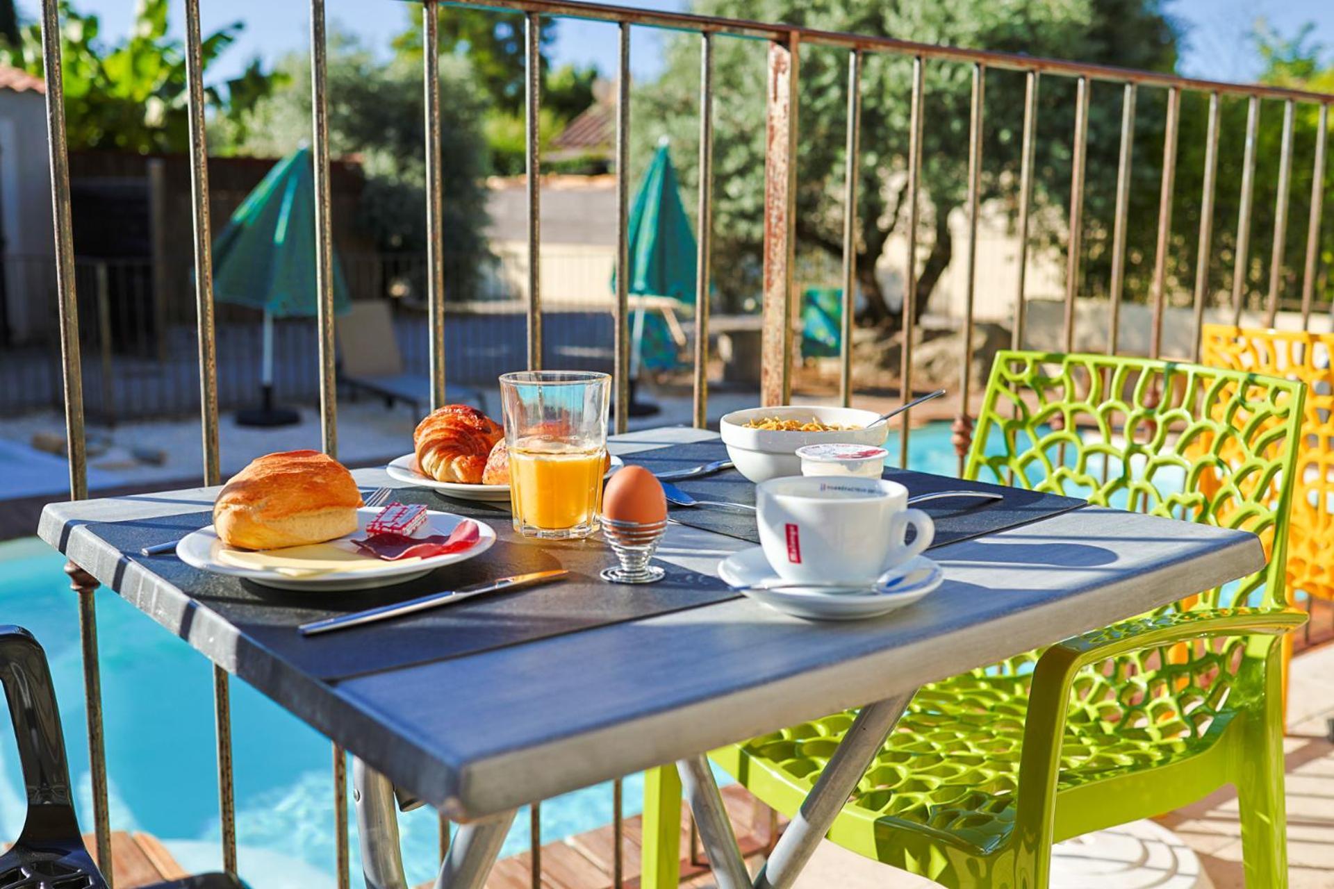 Auberge Les Galets Peyruis Bagian luar foto