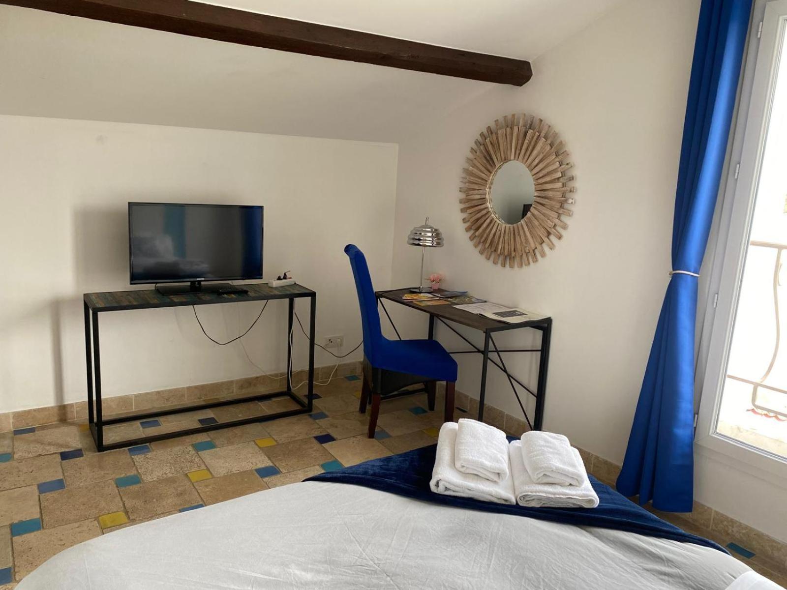 Auberge Les Galets Peyruis Bagian luar foto