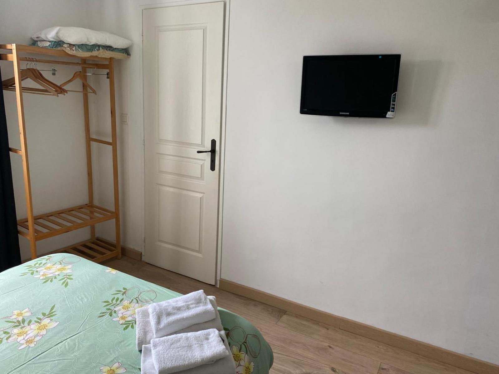 Auberge Les Galets Peyruis Bagian luar foto