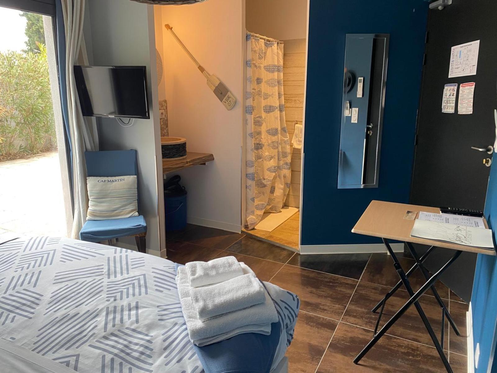 Auberge Les Galets Peyruis Bagian luar foto