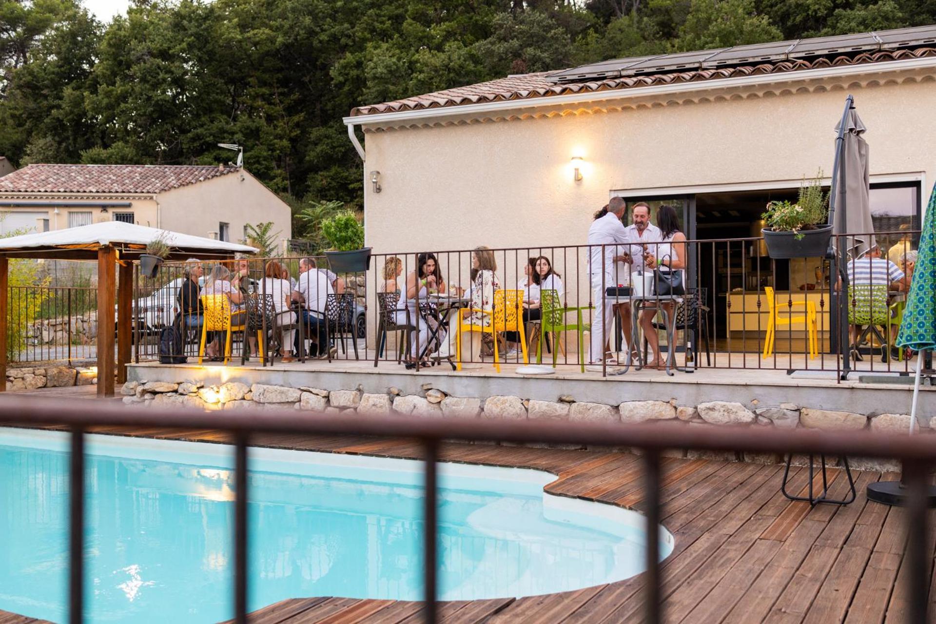 Auberge Les Galets Peyruis Bagian luar foto